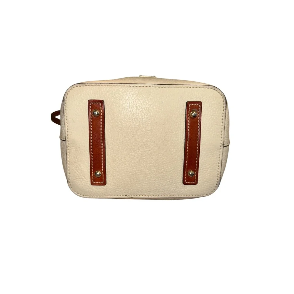 Dooney & Bourke Bucket Bag Women Small‎ Cream Pebbled Leather Crossbody
